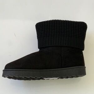Avenue women’s hug boots